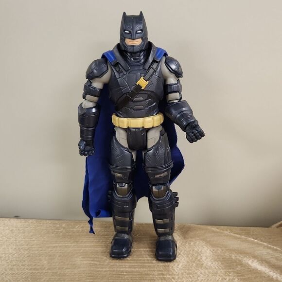 Batman DC Comics Mattel Action Figure 12" - Picture 1 of 10